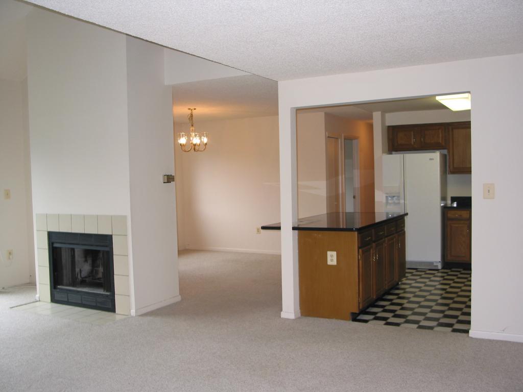 MLS #/Web ID: 2728402