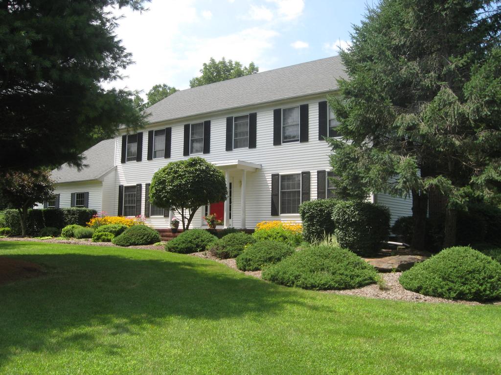 42 YORKSHIRE DR