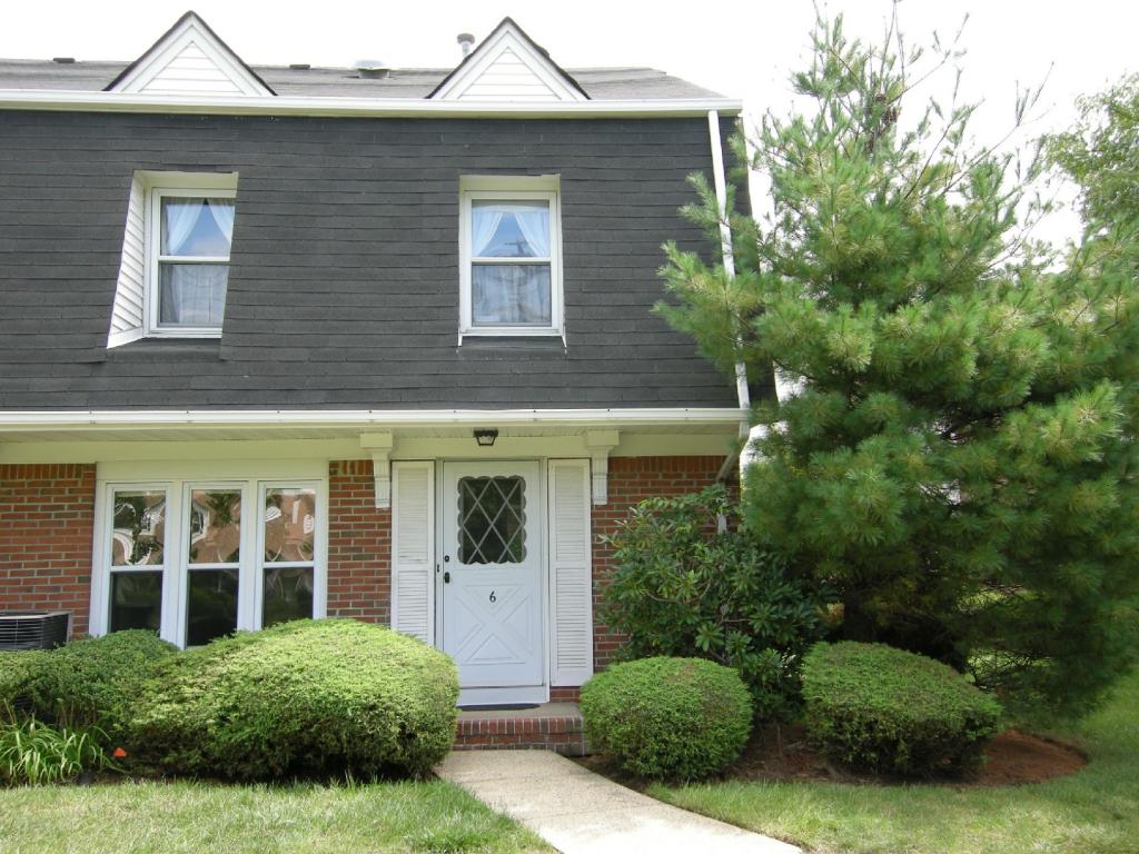 6 EASTHAM VLG
