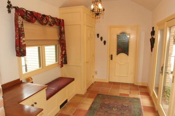 MLS #/Web ID: 2712703