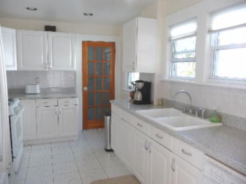 2 PERRY PL