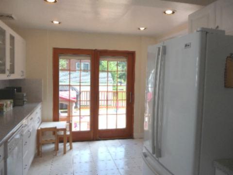 2 PERRY PL