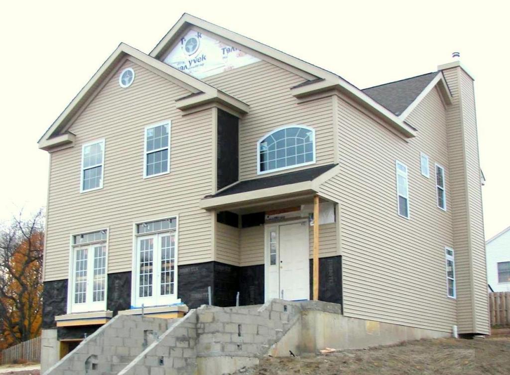 MLS #/Web ID: 2722403