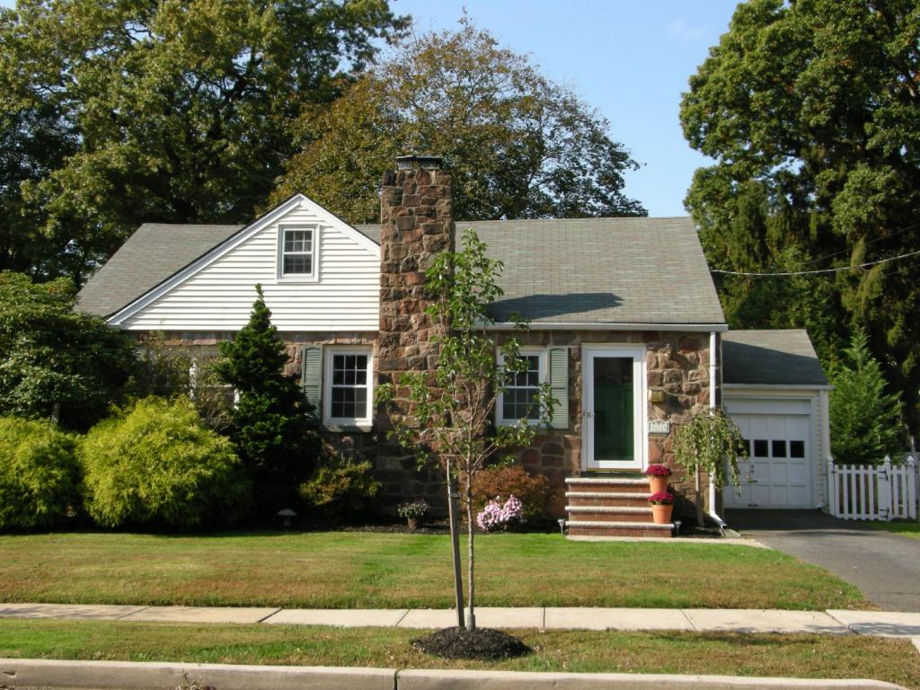 211 ARBOR ST