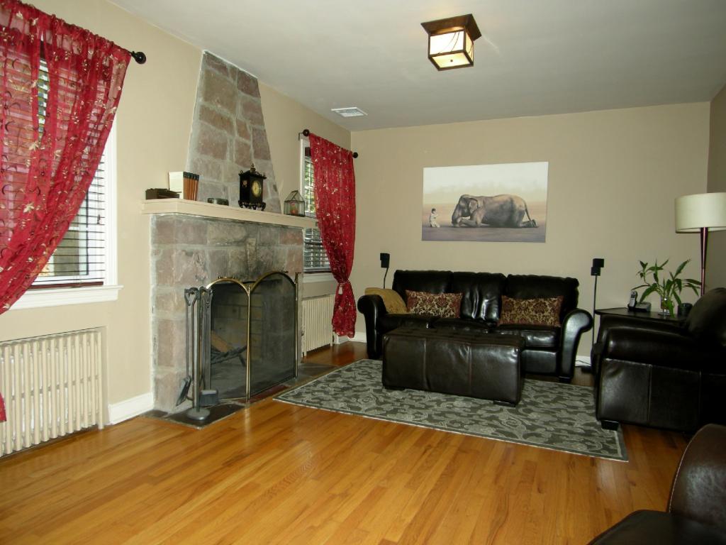 211 ARBOR ST