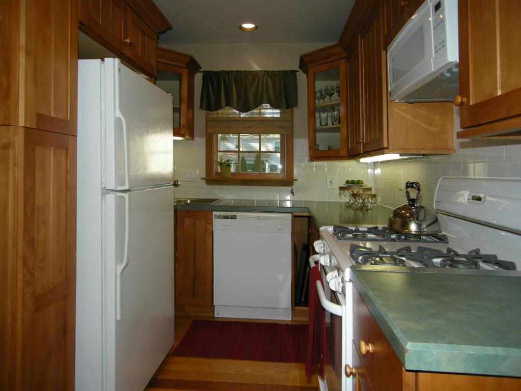 211 ARBOR ST