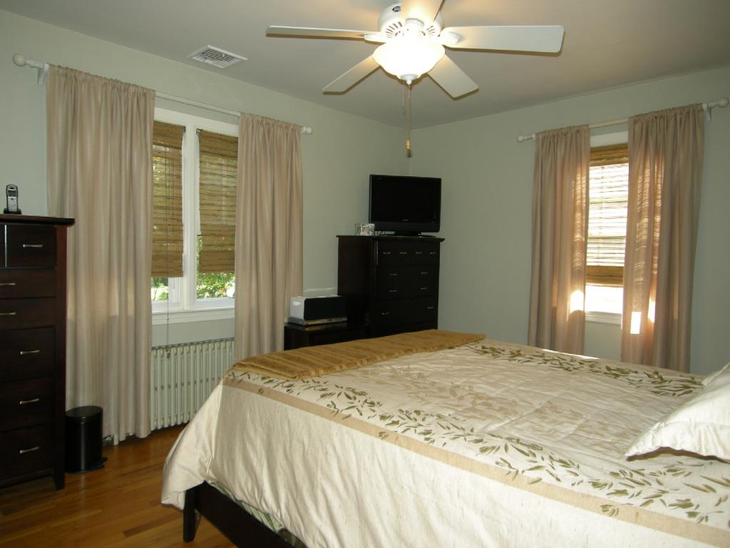 211 ARBOR ST