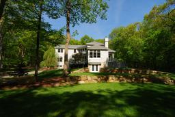 MLS #/Web ID: 2726003