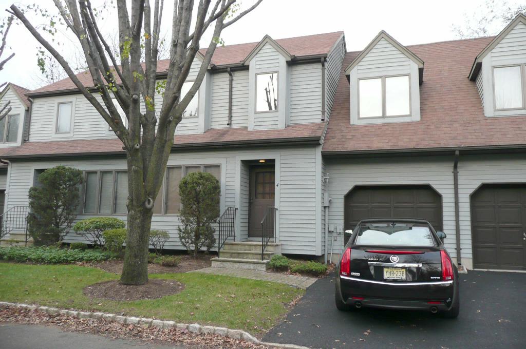 MLS #/Web ID: 2726103