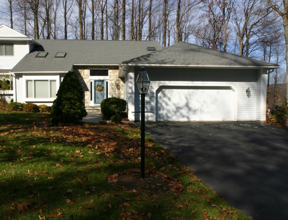 MLS #/Web ID: 2727803