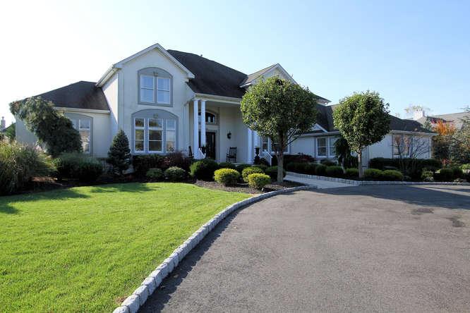 1399 CABERNET CT