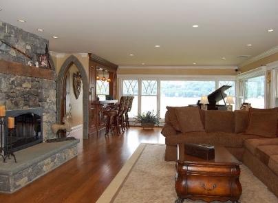401 East Shore Rd