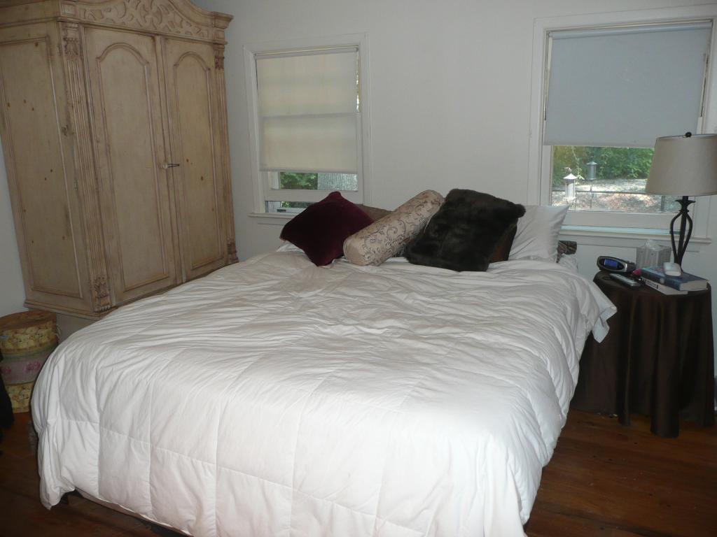 22 ERSKINE RD