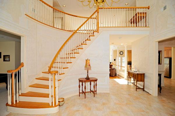 MLS #/Web ID: 2703304