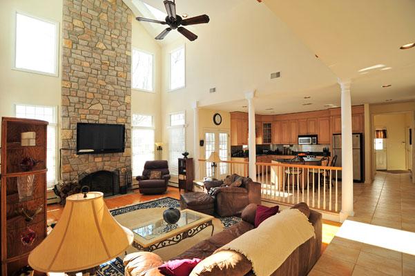 MLS #/Web ID: 2703304