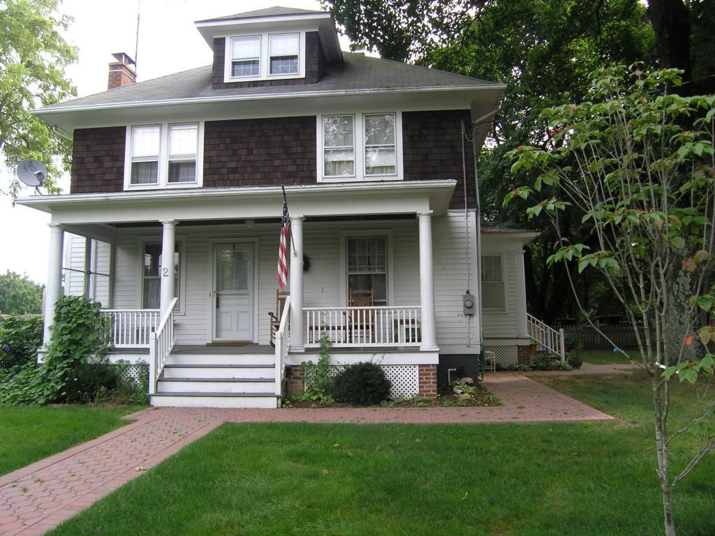 2 HACKLEBARNEY RD
