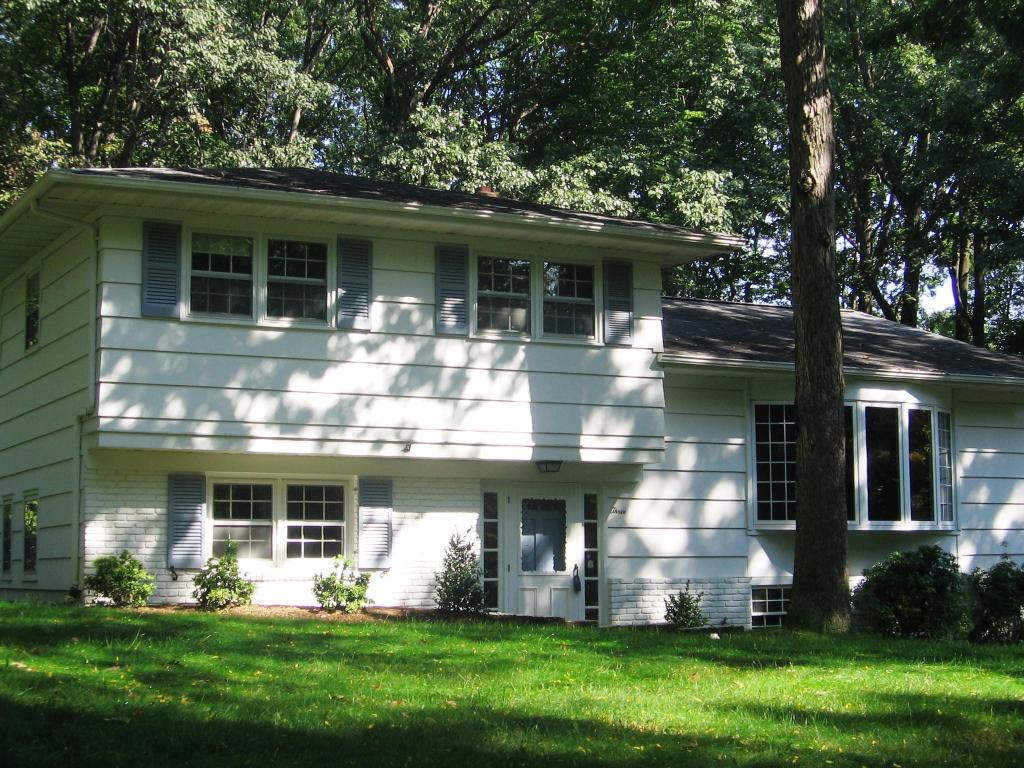 3 STONY BROOK ROAD