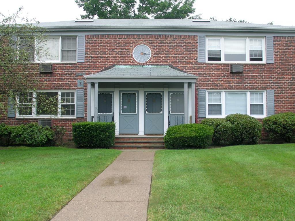 MLS #/Web ID: 2715604