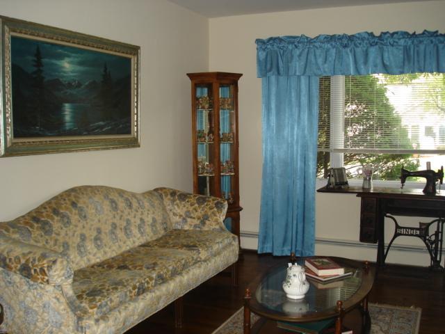 312 DANIEL ST