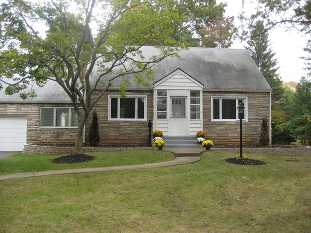 144 LAWRENCE AVE