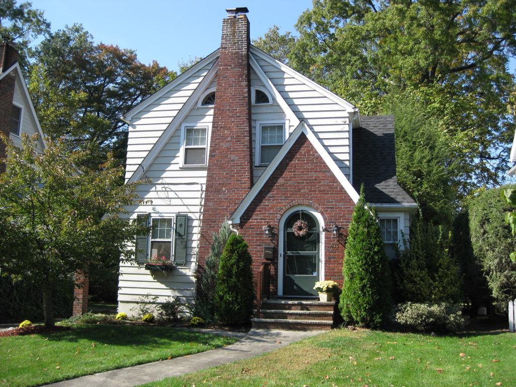 625 KIMBALL AVE