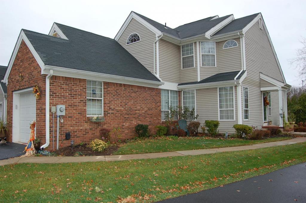 205 TEASEL CT