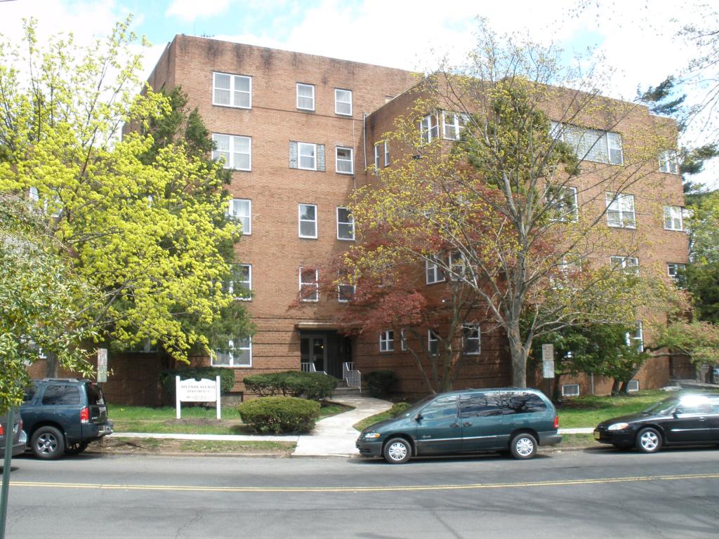 MLS #/Web ID: 2678305