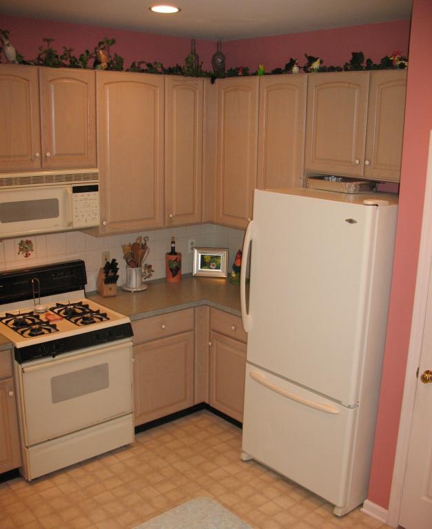 2 STAPLETON CT