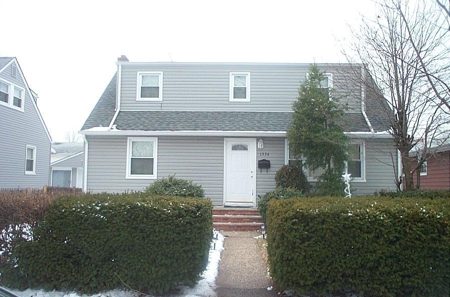 MLS #/Web ID: 2699405