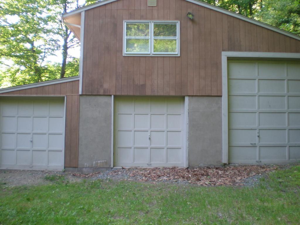 10 NOWAK LN