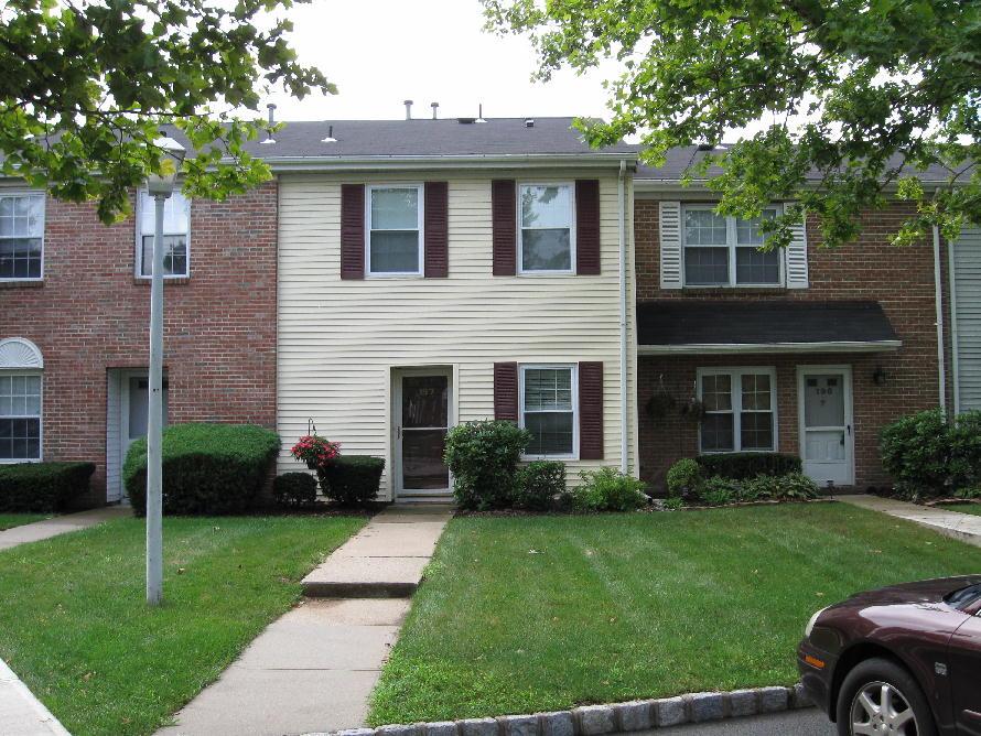 MLS #/Web ID: 2708505