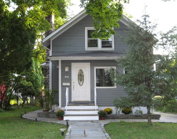 40 Ravine Avenue