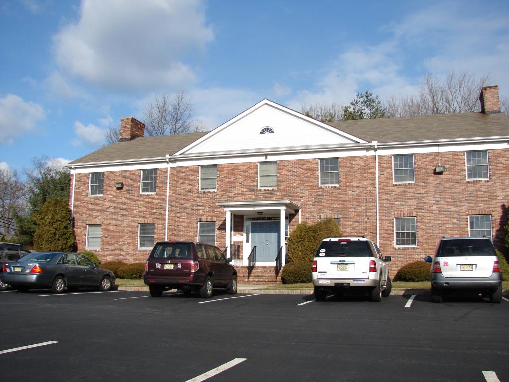 MLS #/Web ID: 2712705