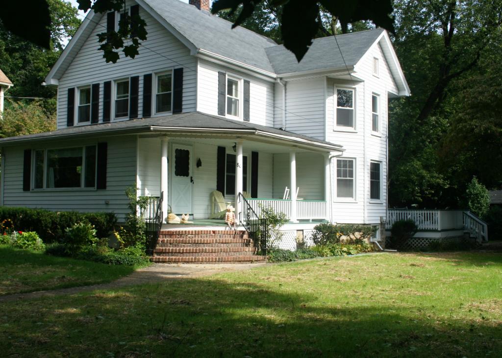 80 MAIN ST