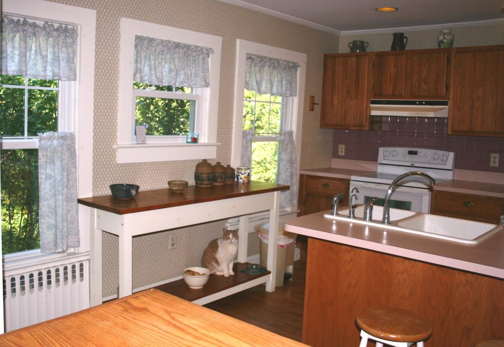 80 MAIN ST