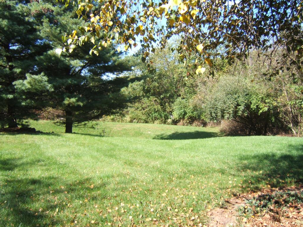 399 FERNCREST CT