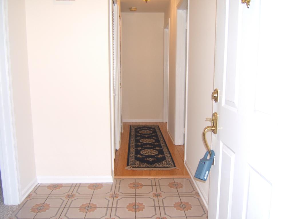 399 FERNCREST CT