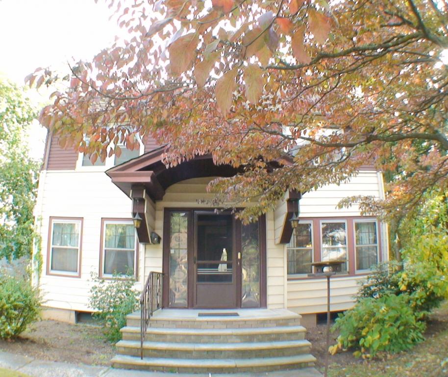 MLS #/Web ID: 2720705