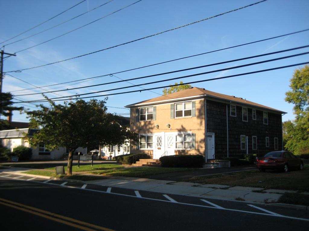 MLS #/Web ID: 2720905