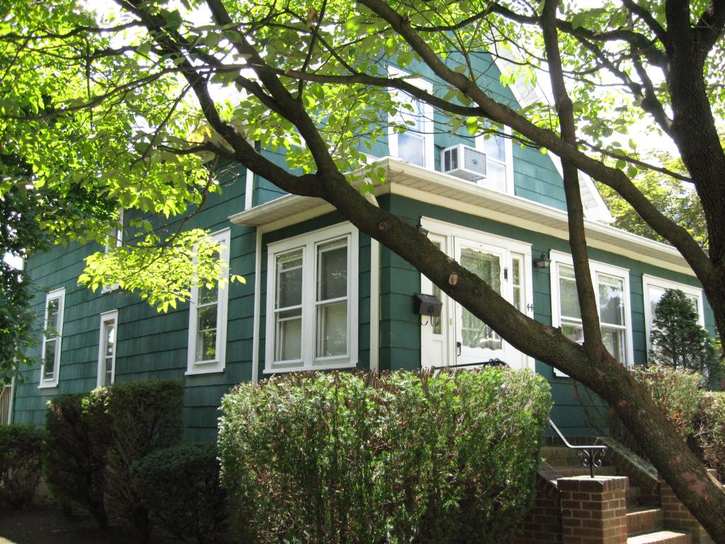 44 CATHERINE AVE