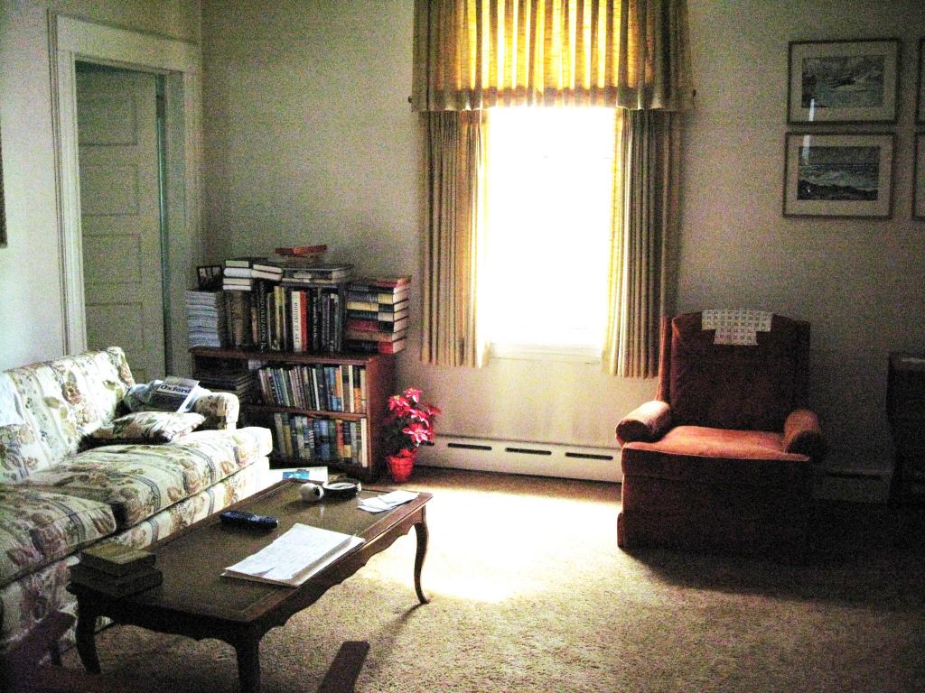 44 CATHERINE AVE