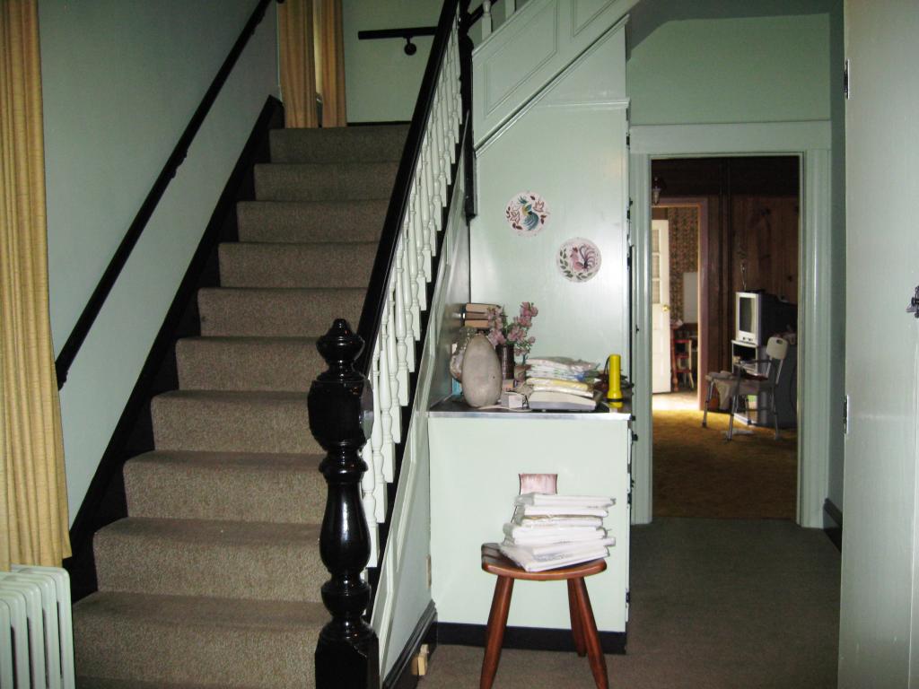44 CATHERINE AVE