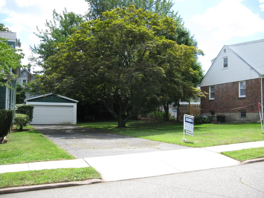 44 CATHERINE AVE