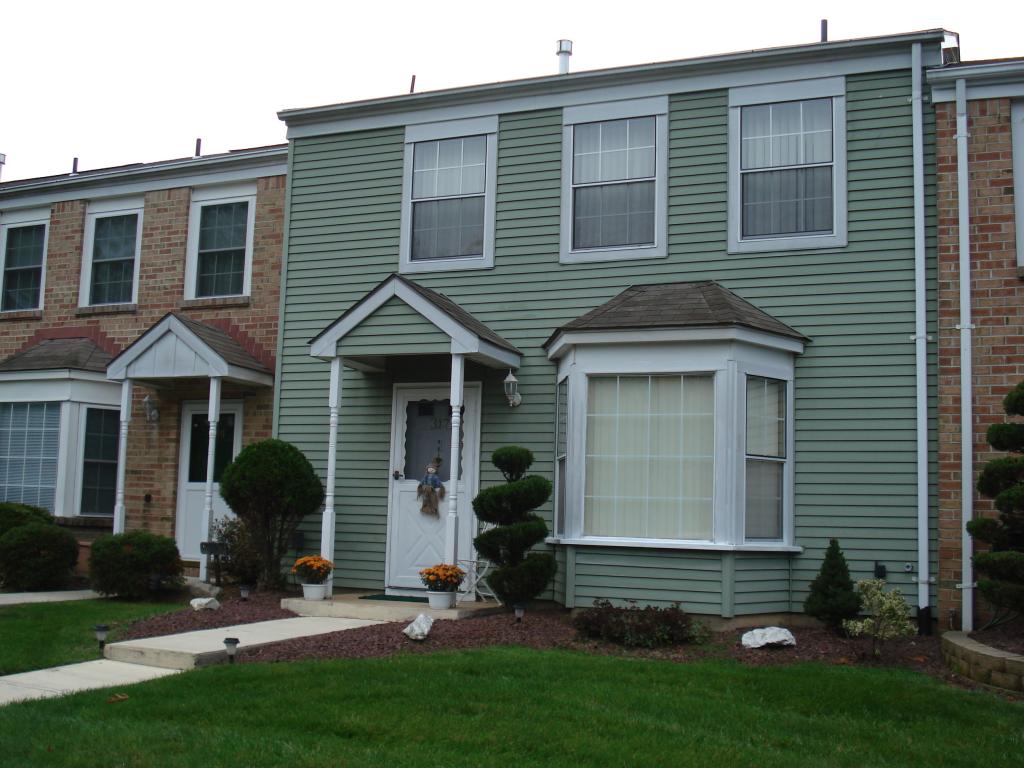 317 KNIGHT CT