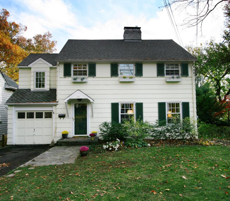 MLS #/Web ID: 2726305