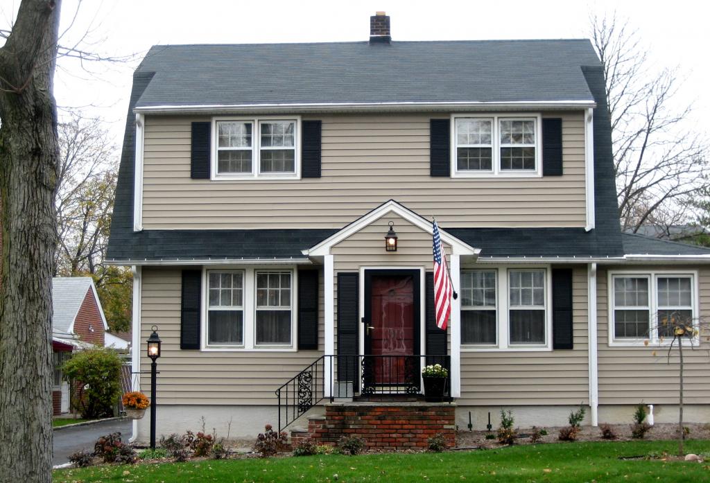 74 1ST AVE