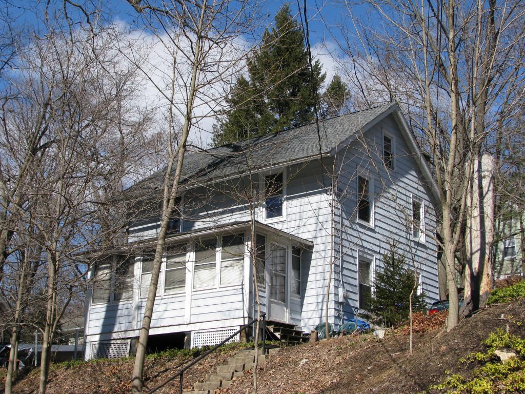 WELL BUILT COLONIAL IN LOVELY NEIGHBORHOOD!  RECENT WINDOWS (EXCL. SUN PORCH), 7 YR  ROOF, PUBLIC WATER &amp; SEWER!  COMMUTERS:  EASY ACCESS TO TRAIN!  OFF ST. PRK.  VOORHEES HS DISTRICT! EXCELLENT OPPORTUNITY FOR NEW HOMEBUYER!