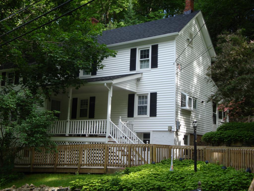 619 COKESBURY RD