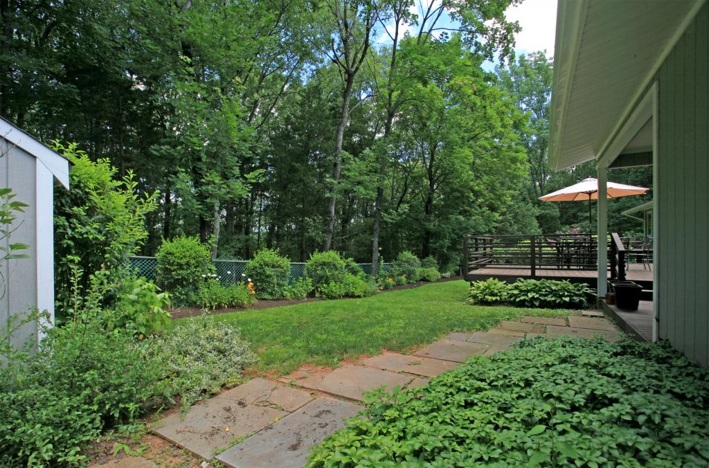 14 RIDGE RD