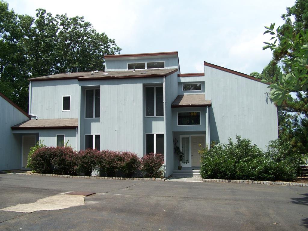 9 RIDGE RD